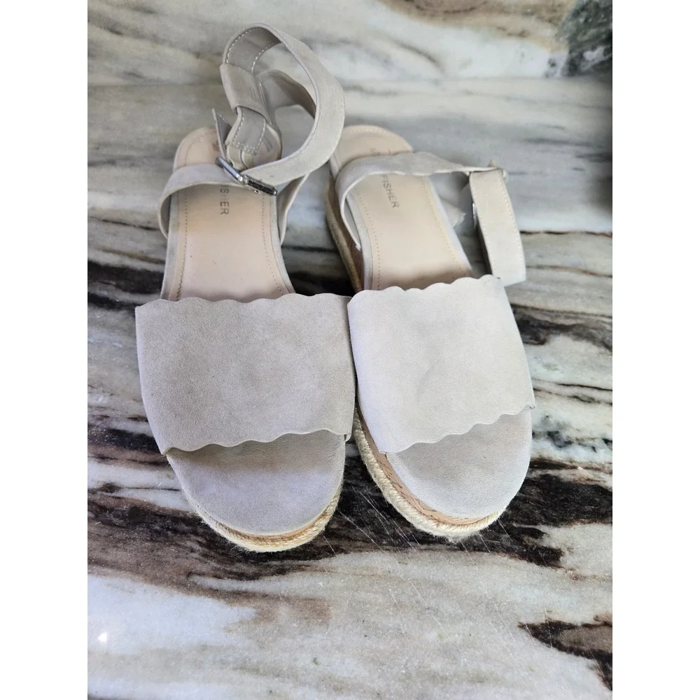 Marc Fisher MFFAITFUL Cream Suede Scalloped Espadrille Cork Wedge Sandals 8.5M